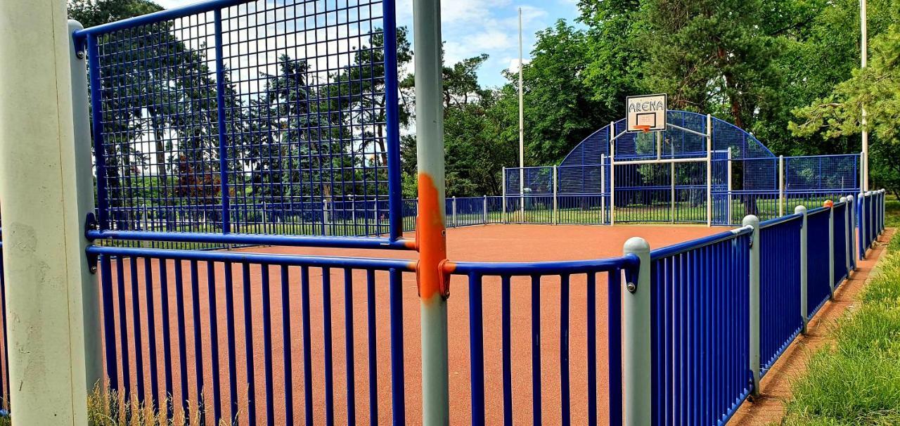 Between Parks - King Bed - Central - Football Field Bucarest Esterno foto